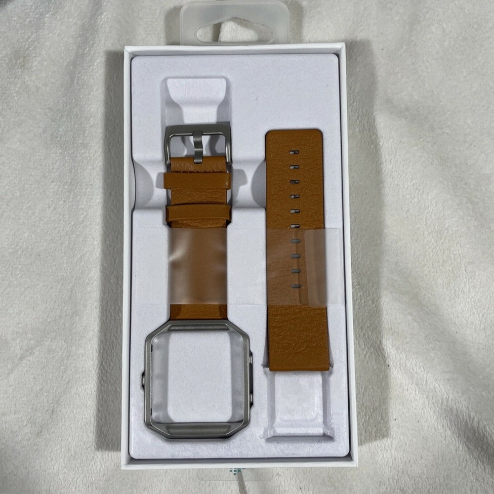 NIB $100 FITBIT‎ [ Size Small ] Blaze Leather Smart BAND ONLY in Carmel - Picture 5 of 12